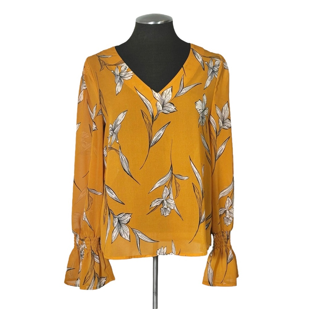 A New Day – Floral Bell Sleeve V-Neck Pullover Blouse – Small - Picture 2 of 9